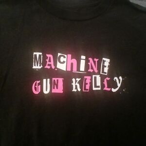 LIKE NEW MACHINE GUN KELLY TSHIRT PERFECT COND. SIZE.S